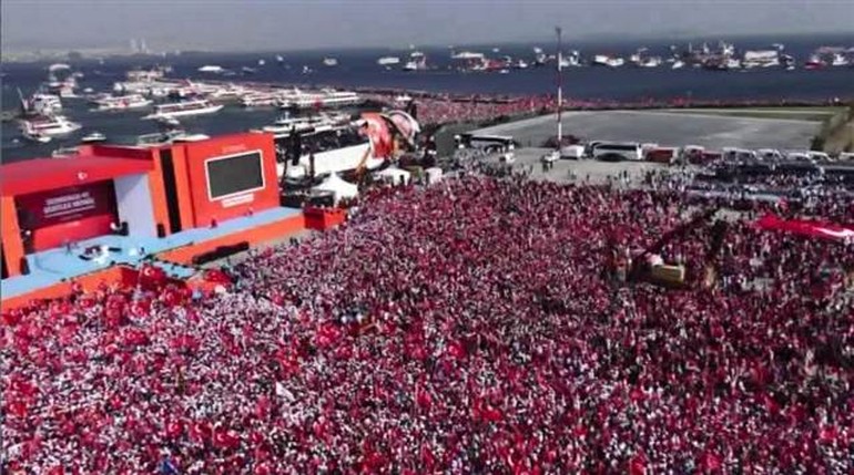 Yenikapı'daki mitinge kaç milyon kişi katıldı?